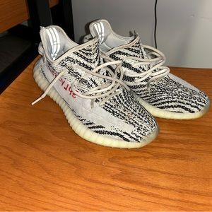 Yeezy Size 9
